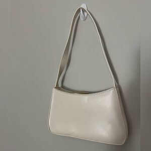 Elegant Cream Shoulder Bag